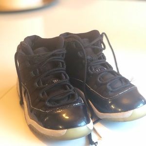 Jordan Space Jams Youth